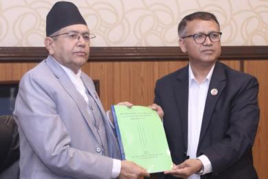 कुलिङ पिरियड छानबिन समितिले बुझायो प्रतिवेदन